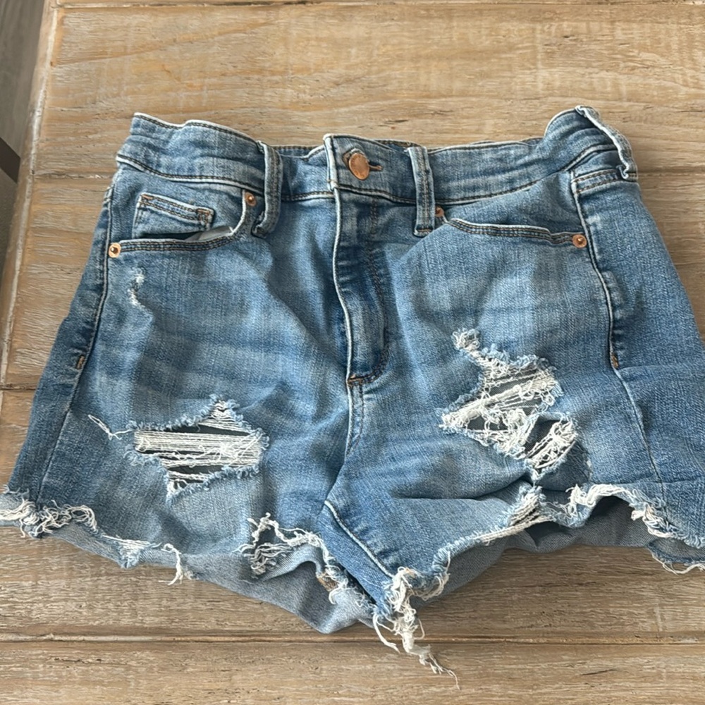 Universal thread women’s size 27